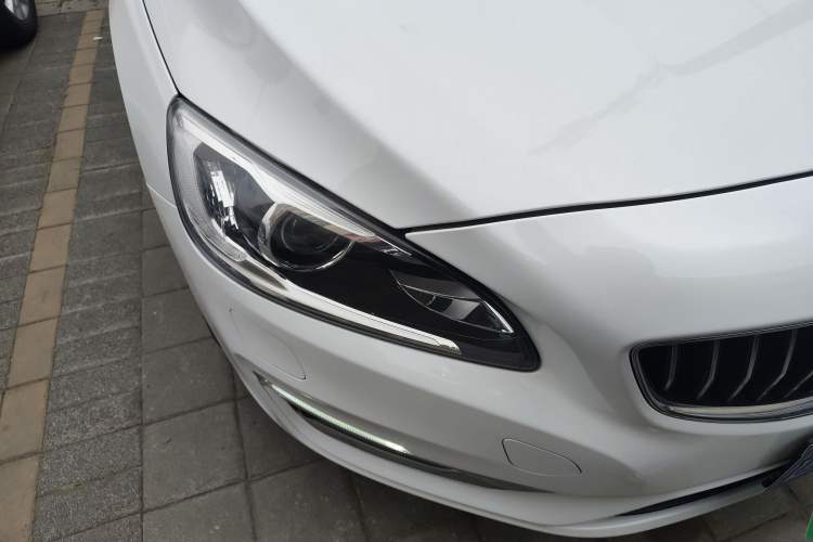 Used Volvo S60 2018 S60L T3 Smart Progress Edition
