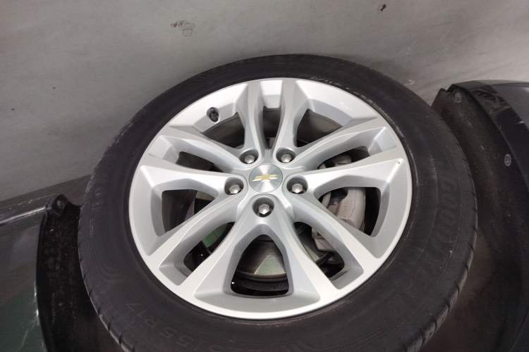 Used Chevrolet Malibu XL 2018 530T Automatic RuiChi Edition Left Front Wheel Hub