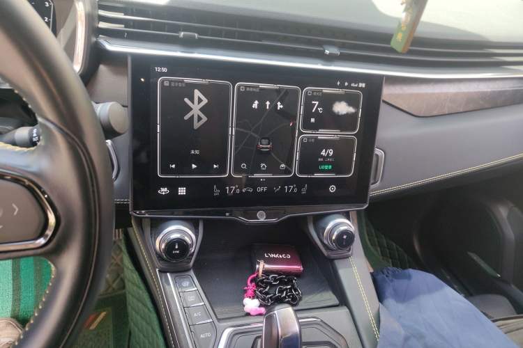 Used Lynk & Co 05 2020 2.0TD Two-Wheel Drive Shine Halo Audio And AC Panel