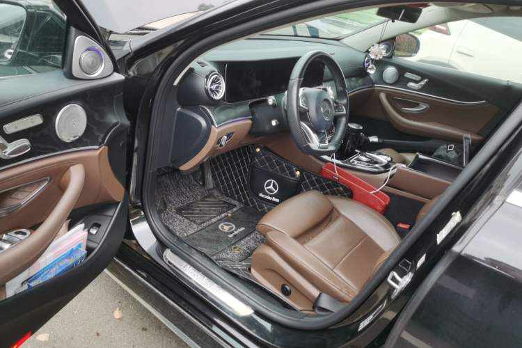 Used Mercedes-Benz E-Class 2017 E 200 L Sport 4MATIC Driver Seat