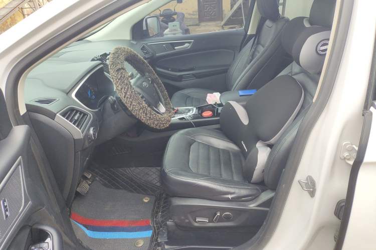 Used Ford Edge 2018 EcoBoost 245 Two-Wheel-Drive Platinum Edition 7-Seater China VI Standard