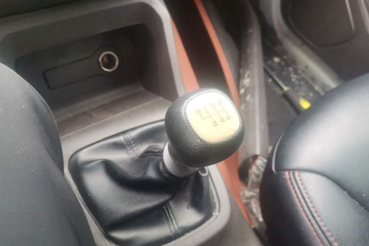 Used Wuling Hongguang 2019 1.5L S Standard Version China VI LAR
