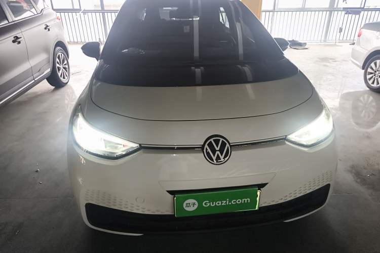 Used Volkswagen ID.3 2025 Smart Edition Outstanding Model
