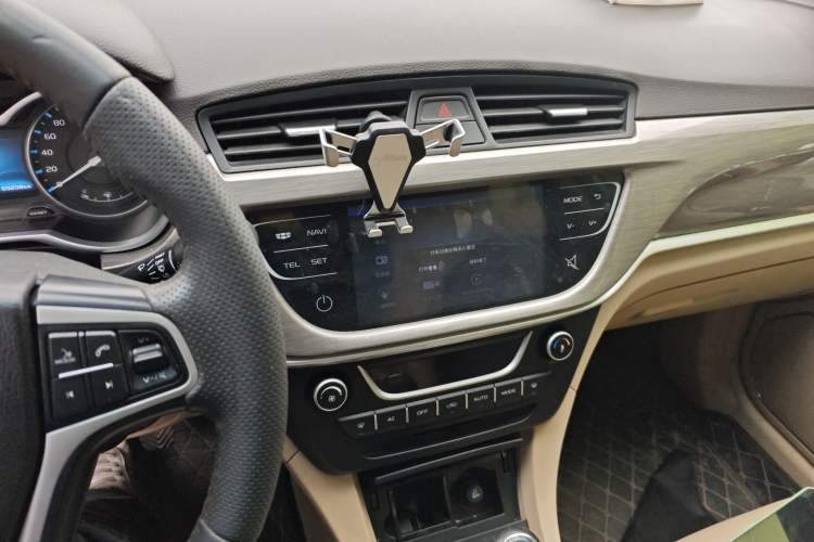 Used Geely Auto Emgrand 2016 Sedan 1.5L Manual Luxury Model