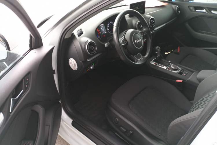 Used Audi A3 2016 Sportback 35 TFSI Ambition Left Front Seat