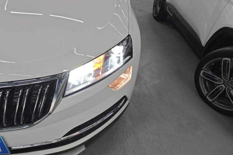 Used Skoda Karoq 2020 TSI280 Luxury Smart Edition China VI Standard
