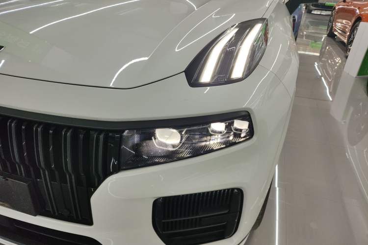 Used Lynk & Co 09 EM-P 2021 2.0T PHEV Halo Six-Seater
