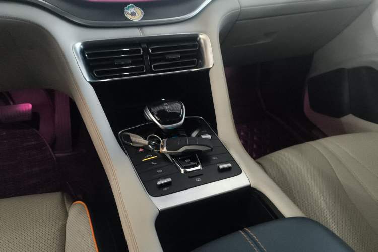 Used BYD Song PLUS New Energy 2021 DM-i 110KM Flagship PLUS Gear Lever