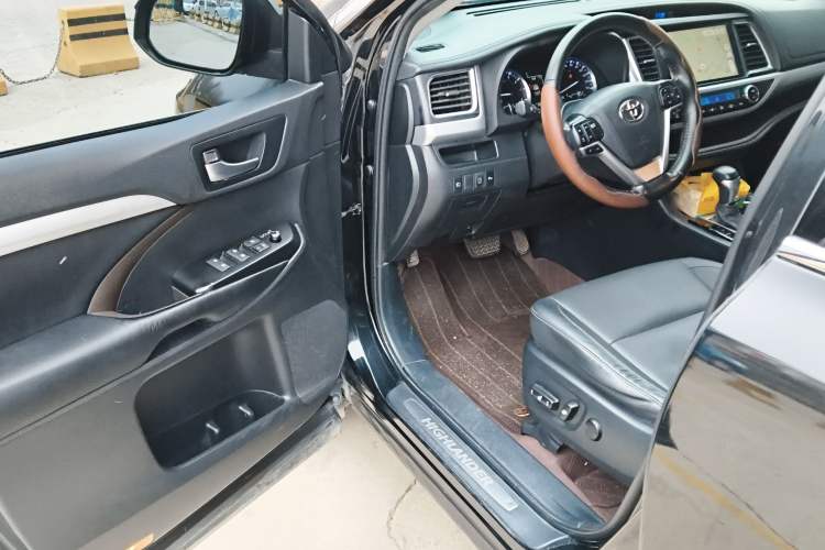 Used Toyota Highlander 2021 2.0T Four-Wheel Drive Luxury Edition 7 Seats