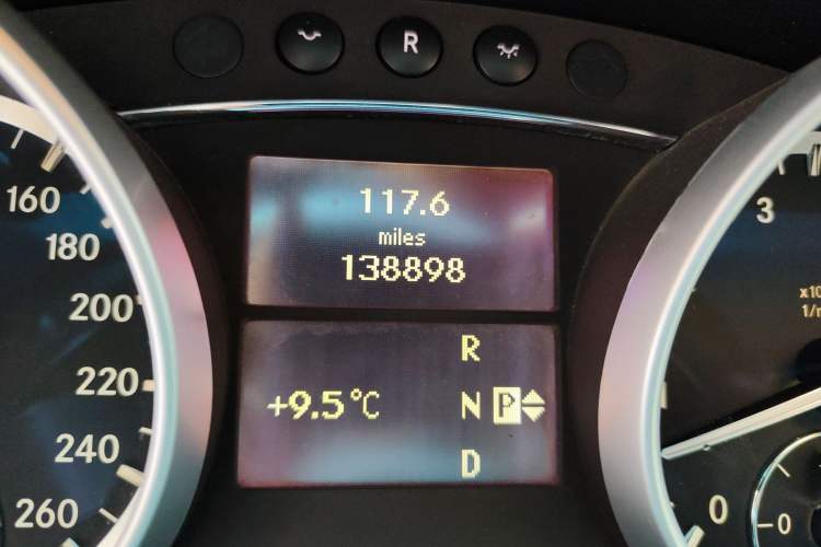 Used Mercedes-Benz M-Class 2010 ML 500 4MATIC Special Edition