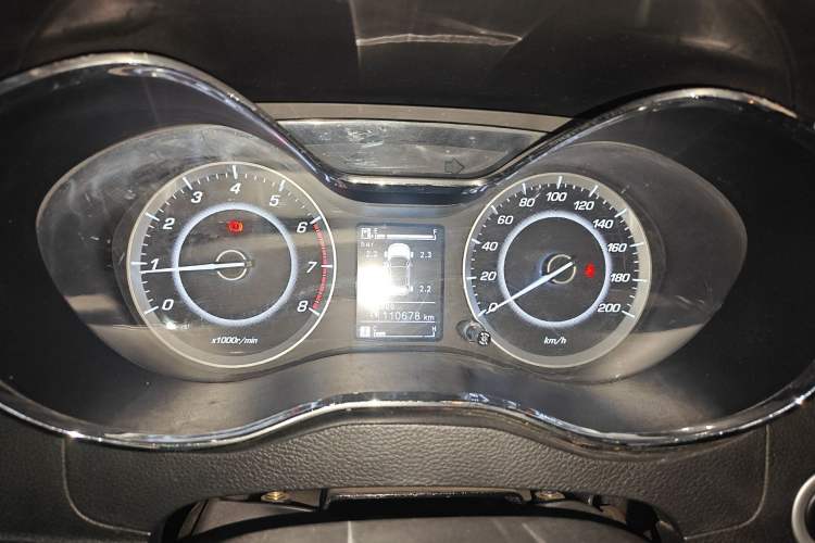 Used Baojun 560 2016 1.8L iAMT Luxury Model Instrument Cluster