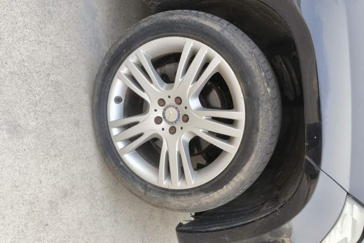 Used Mercedes-Benz GLK-Class 2013 GLK 300 4MATIC Fashion Model Right Front Wheel Hub