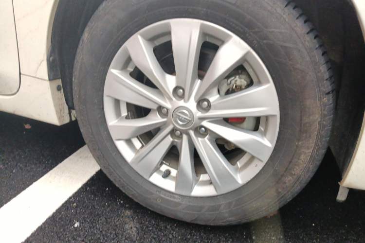 Used Nissan Teana 2016 Revised Version 2.0L XL Comfort Edition Right Front Wheel Hub