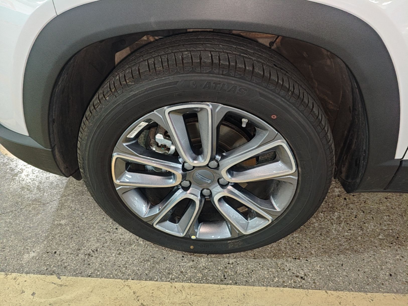 Geely Auto icon 2026 Model Chocolate 1.5TD Pure & Refined Edition — снимка 10