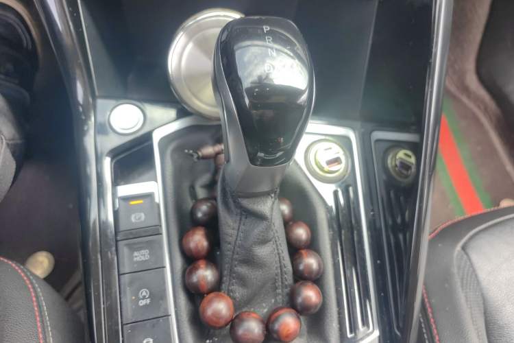 Used Volkswagen Tayron 2019 330TSI Two-Wheel Drive Luxury Model China VI Standard Gear Lever