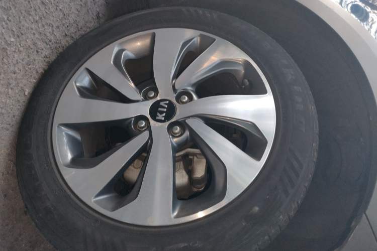 Used Kia KX Cross 2018 1.6L Automatic Dynamic Sunroof Version
