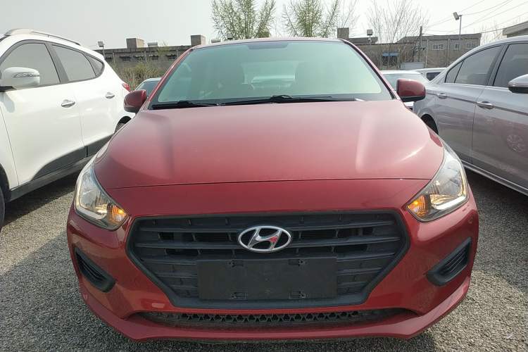 Used Hyundai Verna (older generation) 2020 1.4L Manual GL Refreshed Edition Front