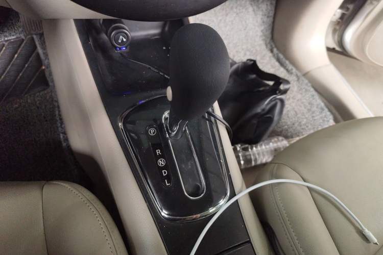 Used Nissan Tiida 2011 1.6L CVT Comfort Model