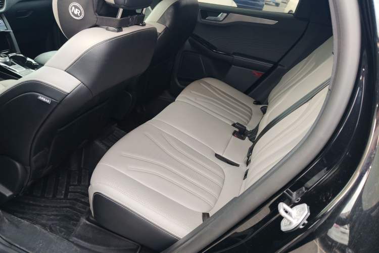 Used Ford Escape 2020 EcoBoost 245 Two-Wheel-Drive Titanium Edition