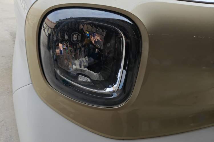 Used Bestune Pony 2024 170km Vitality Horse Right Front Headlight