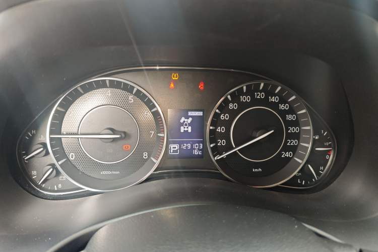 Used Nissan Patrol 2018 4.0L LinkedIn Edition Instrument Cluster