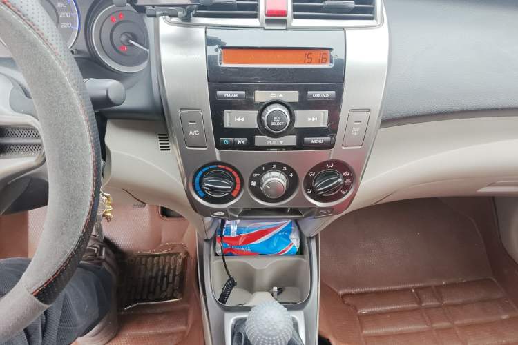 Used Honda City Classic 2012 1.5L manual Comfort version