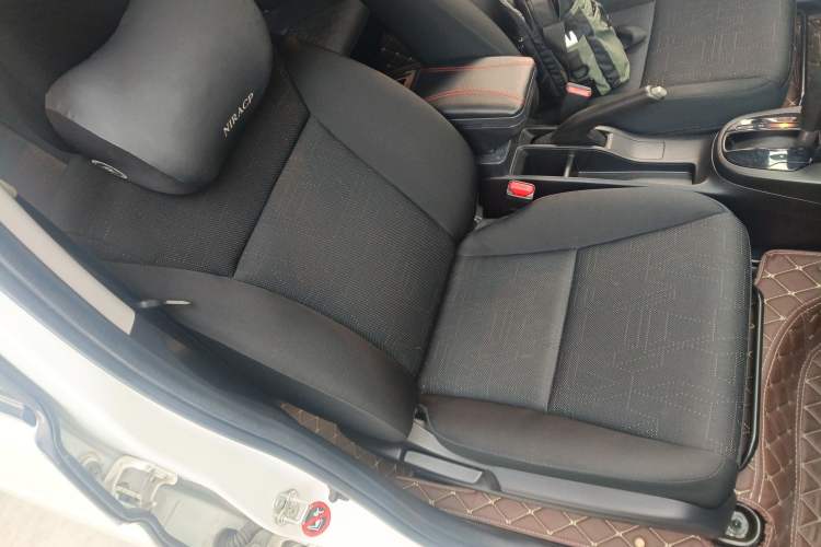 Used Honda Fit 2016 1.5L LX CVT Comfort Model Right Front Seat