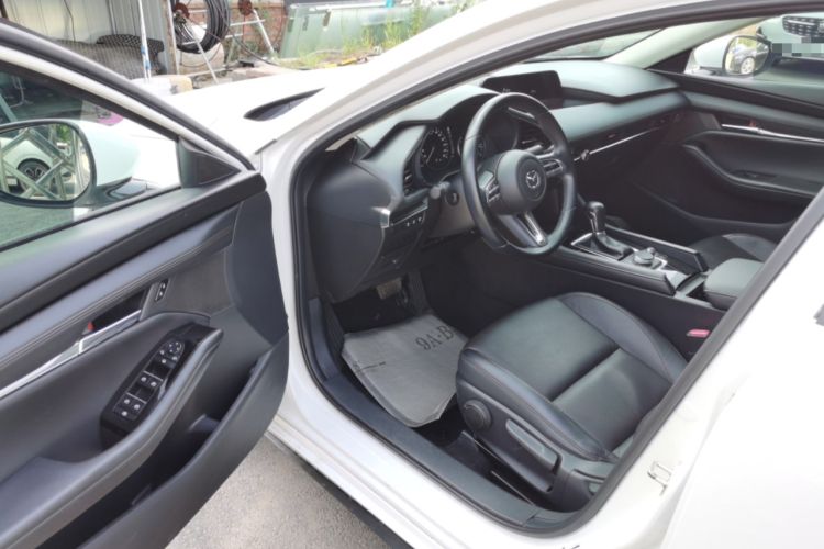 Used Mazda 3 Axela 2021 2.0L Automatic Zhiya Edition
