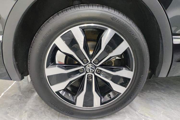 Used Volkswagen Tiguan L 2023 330TSI Automatic Two-Wheel Drive R-Line Enjoyment Edition