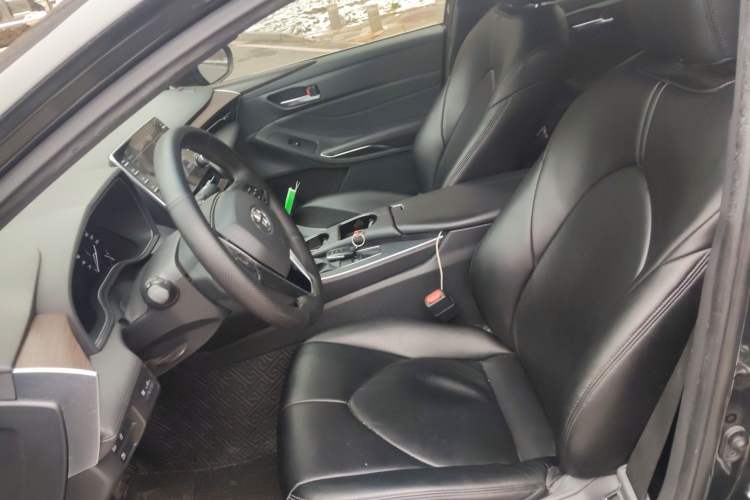 Used Toyota Avalon 2019 2.0L Ambition Edition China VI