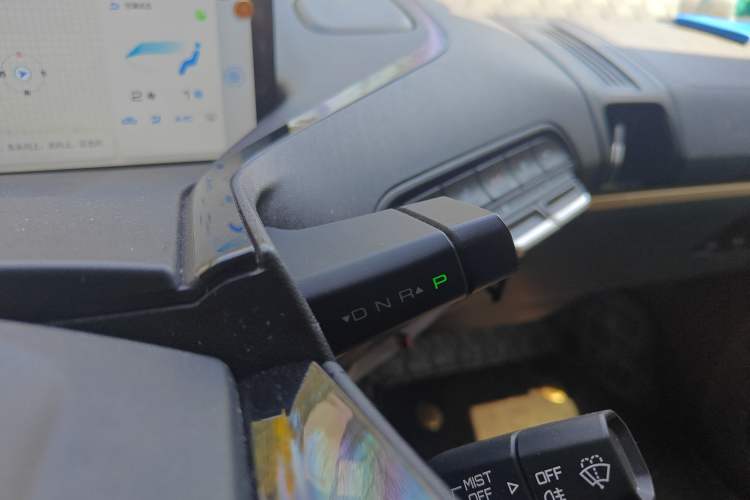 Used Baojun KiWi EV 2021 Designer Lithium Iron Phosphate Gear Lever