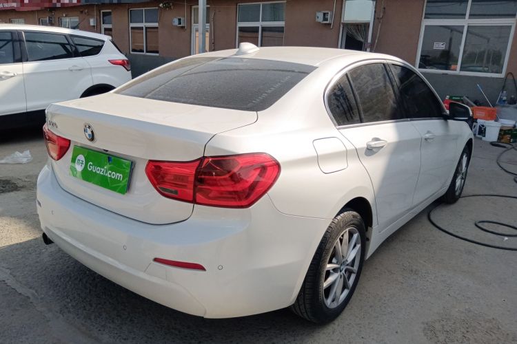 Used BMW 1 Series 2017 118i Fashion Model Rear Right 45 Deg