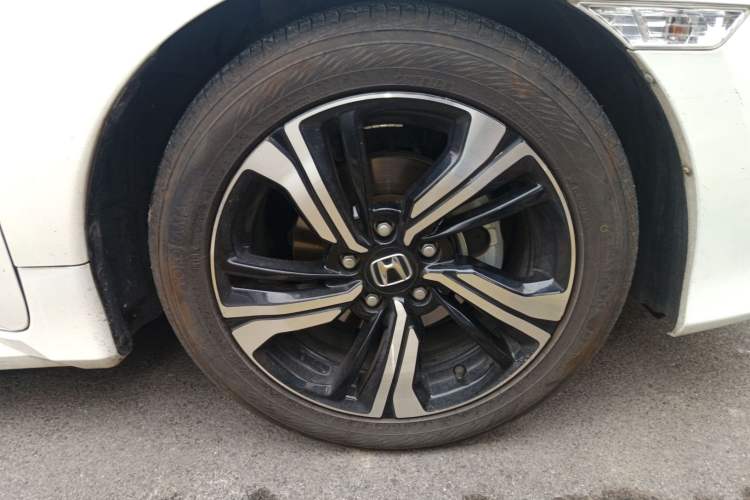 Used Honda Civic 2016 220TURBO CVT Prestige Edition
