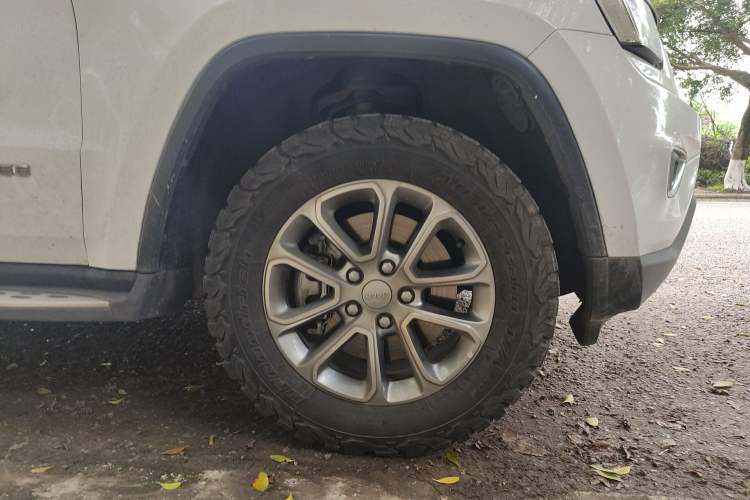 Used Jeep Grand Cherokee 2016 3.0L Elite Navigation Edition