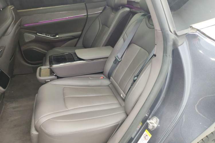 Used Denza Z9 2024 1100 km Four-Wheel Drive Max Version