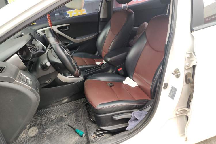 Used Hyundai Elantra (5th Generation / Langdong) 2012 1.6L Automatic Fashion Edition Left Front Seat