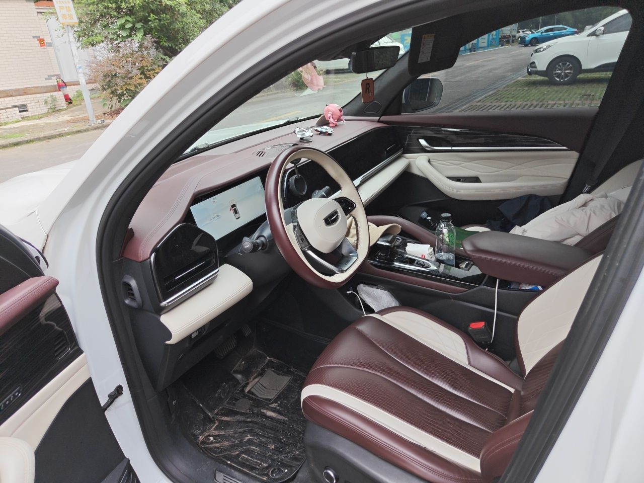Geely Auto Monjaro L 2021 2.0TD DCT EVO Two-Wheel Drive Prestige Version — снимка 9