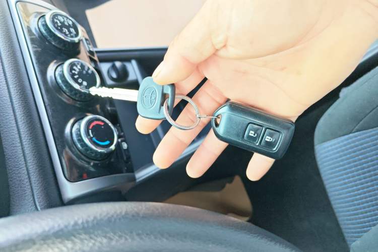 Used Toyota YARiS L Zhi Xuan 2016 Revised 1.5E CVT Charming Edition
