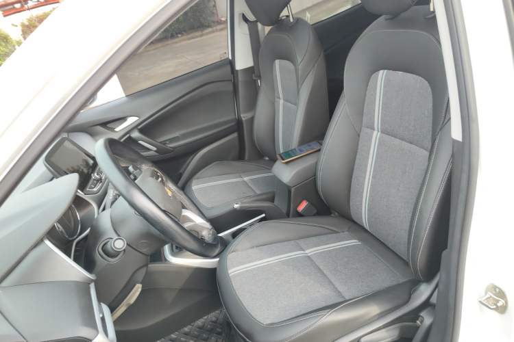 Used Chevrolet Trax 2019 325T Automatic Fun Edition China VI Standard