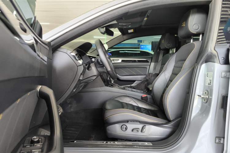 Used Volkswagen FAW-Volkswagen CC 2021 380TSI Striking Edition
