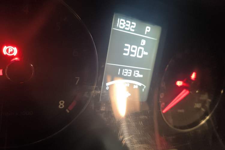 Used Volkswagen Lavida 2013 Restyled Classic 1.6L Automatic Comfort Edition Odometer Close Up