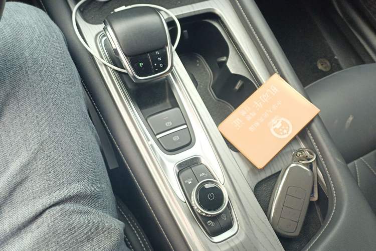 Used Chery Arrizo 8 2022 1.6T DCT Elite Gear Lever