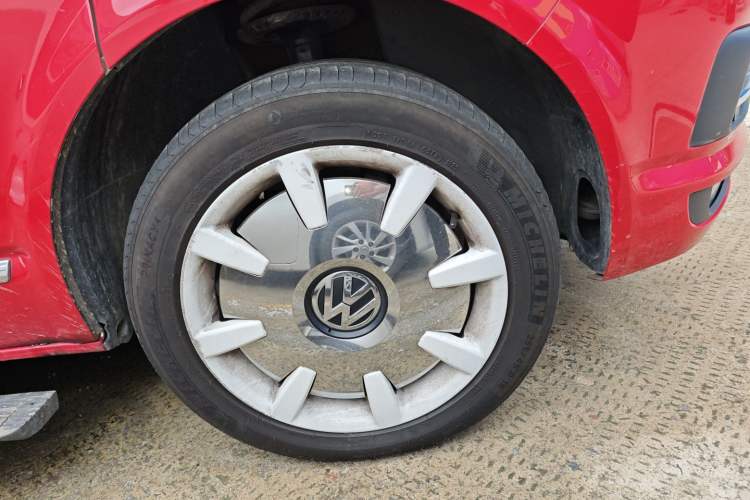 Used Volkswagen Multivan 2018 2.0 TSI Four-Wheel Drive Comfort Edition 7-Seater Right Front Wheel Hub