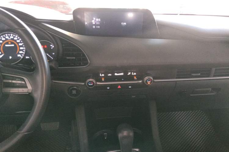 Used Mazda Mazda 3 Axela 2020 1.5L Automatic Luxury Version