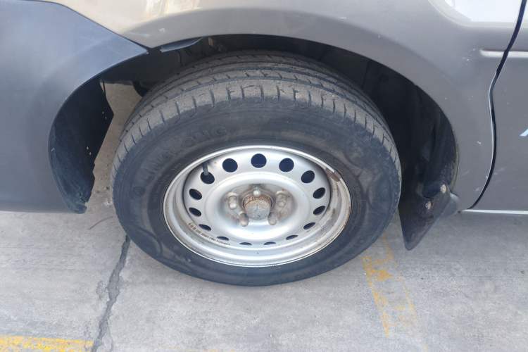 Used FORTHING Lingzhi 2018 V3L 1.6L 2-Seat Logistics Version