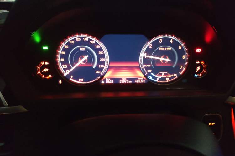 Used BMW 3 Series GT 2020 320i M Sport Night Edition Odometer Close Up