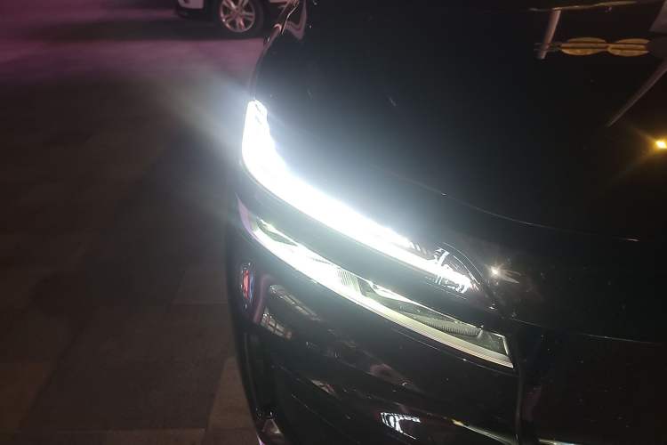 Used ONVO Luxeed L90 2025 Model—Max Six-Seater Version