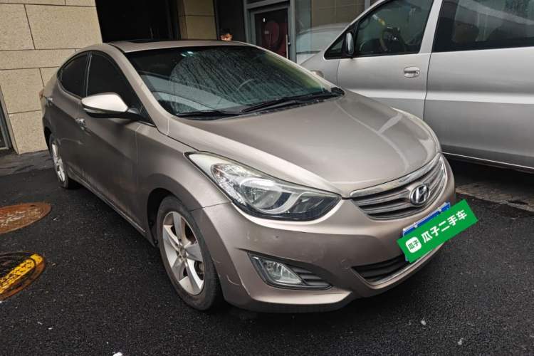 Used Hyundai Elantra (5th Generation / Langdong) 2012 1.6L Manual Leading Model