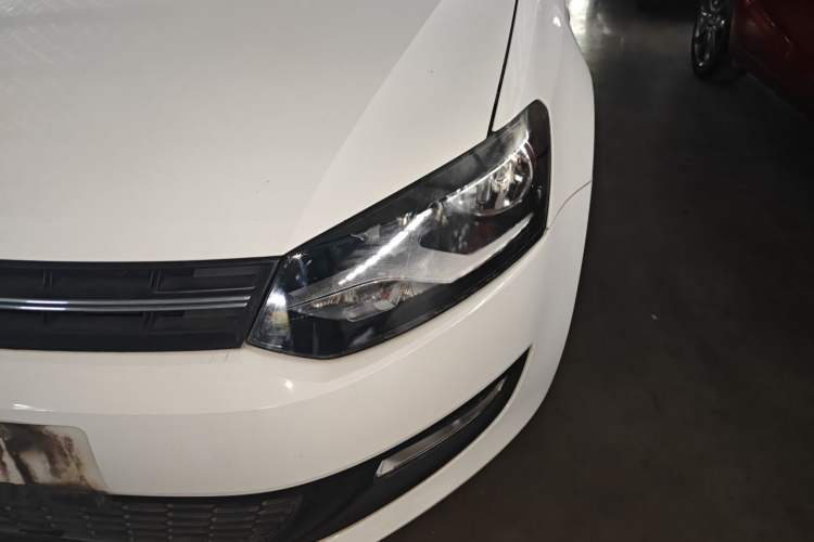 Used Volkswagen Polo 2013 1.6L Manual Comfort Edition
