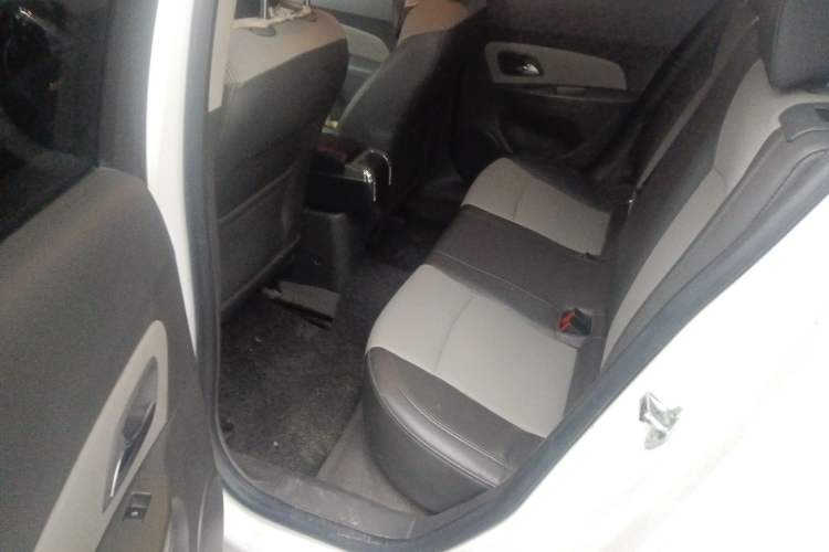 Used Chevrolet Cruze 2013 1.6L SL MT
